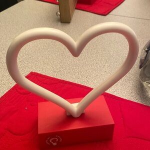 Light up Valentine’s day’s decorations